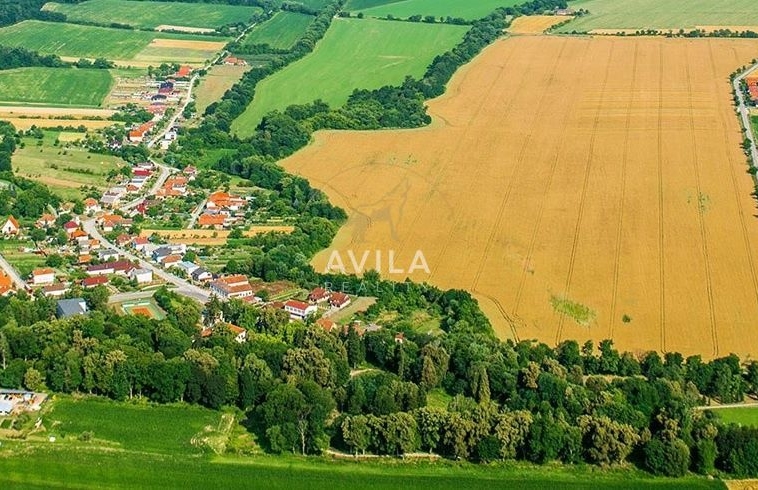 NA PREDAJ 32,78 ha ornej pôdy v obci Šišov, 1,74 €/m2 74537 | * * * A V I L A * * *